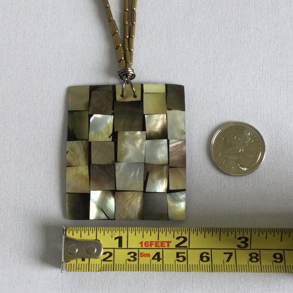 Unique Mosaic Shell Necklace - Picture 7 of 7